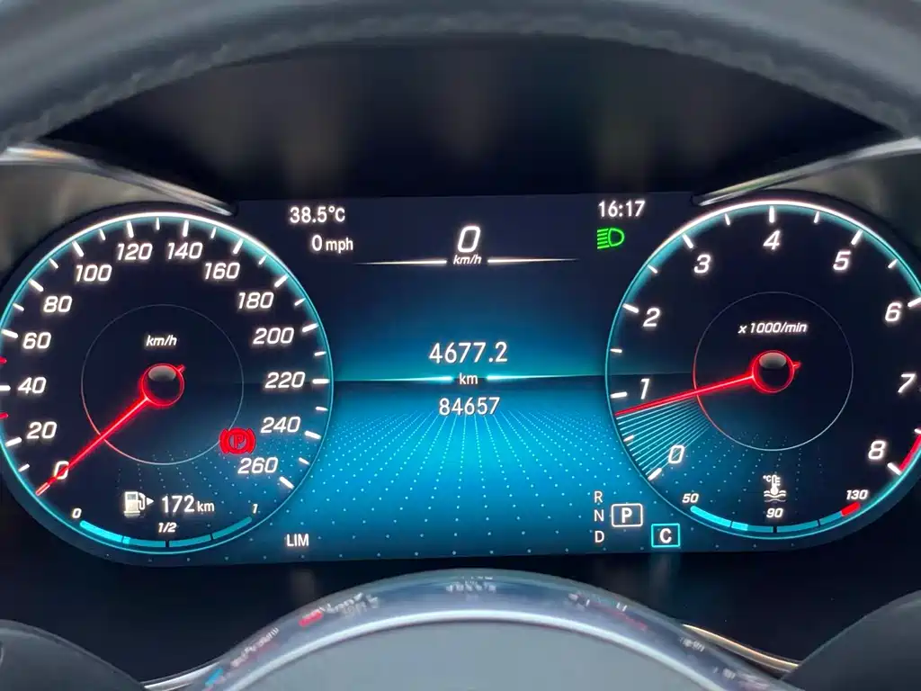 Mercedes-Benz C-Class 2020 — фото 11