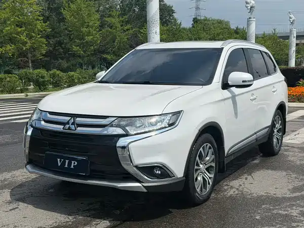 Mitsubishi Outlander 2017