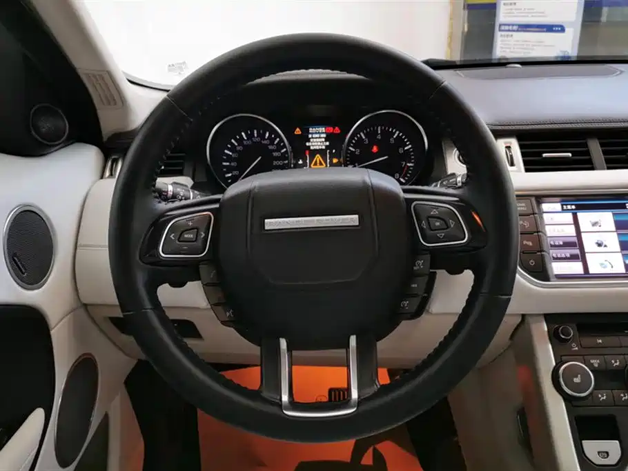 Land Rover Evoque 2012 — фото 15