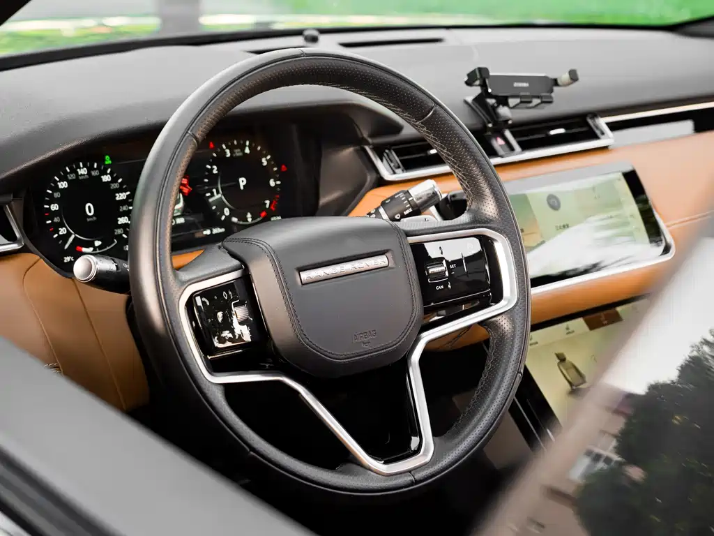 Land Rover Velar 2022 — фото 31
