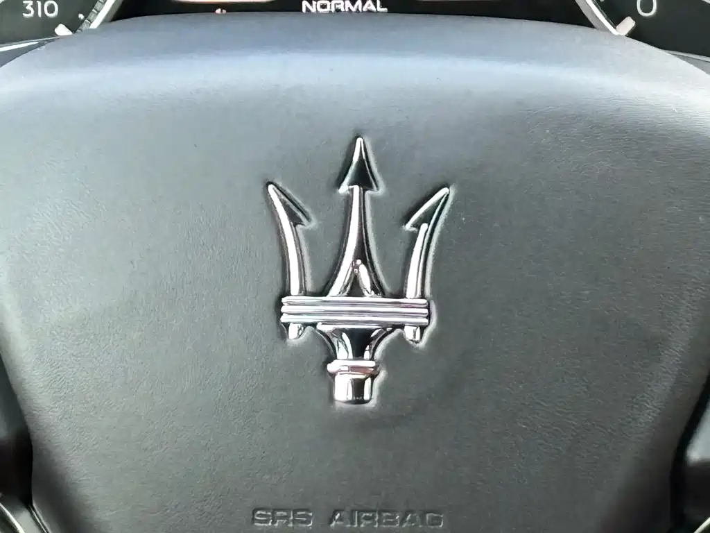 Maserati Levante 2021 — фото 15