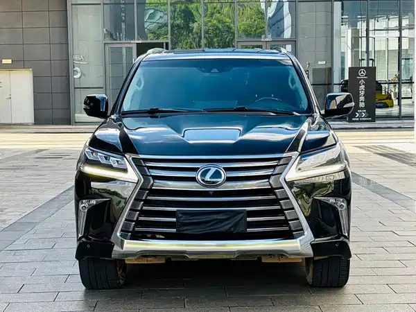 Lexus LX 2016