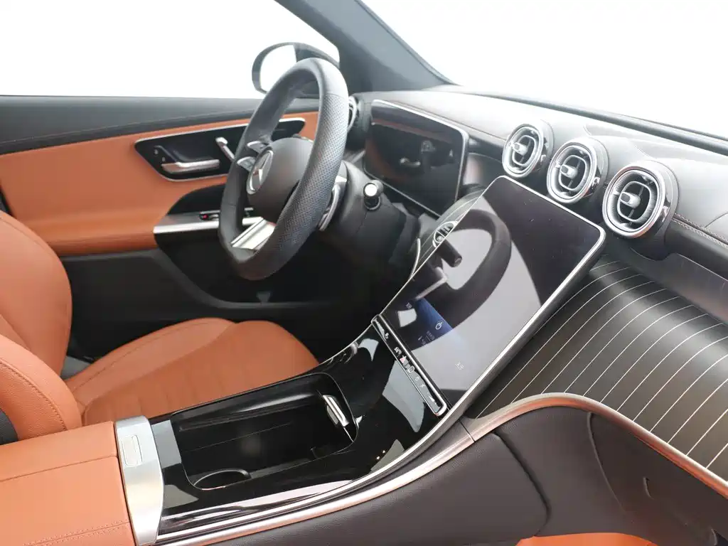 Mercedes-Benz GLC 2023 — фото 12