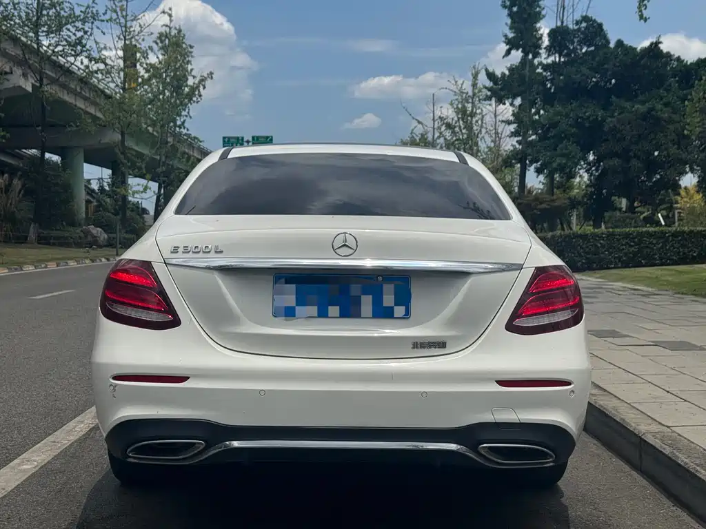 Mercedes-Benz E-Class 2017