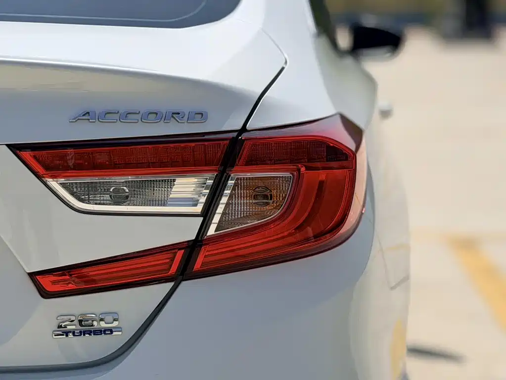 Honda Accord 2021 — фото 25