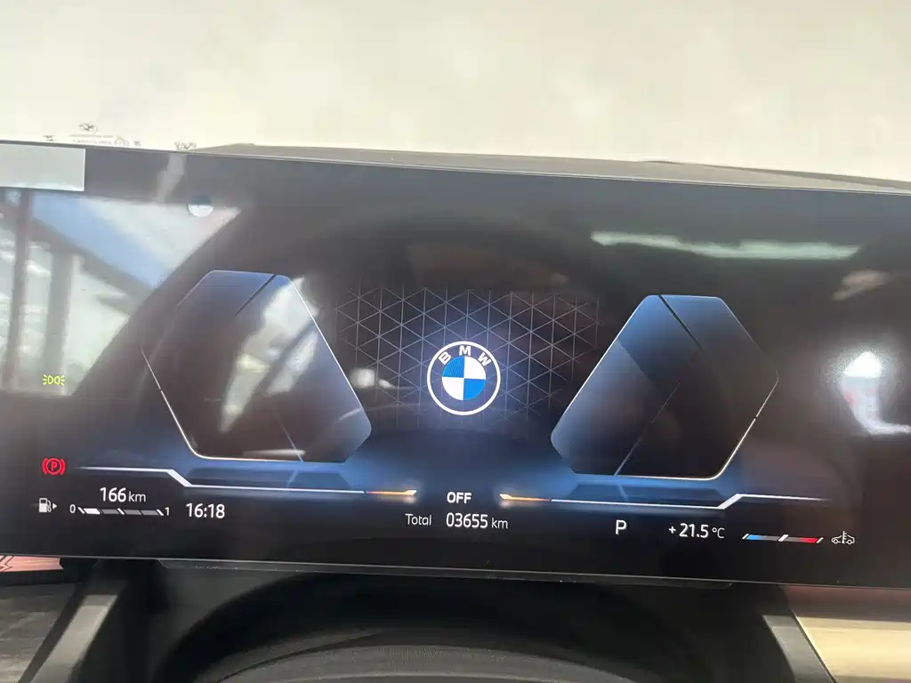 BMW 5 Series 2025 — фото 19