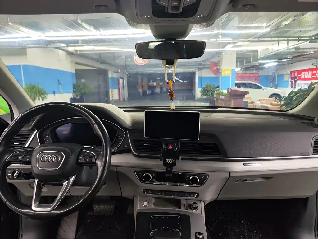 Audi Q5L 2019 — фото 16