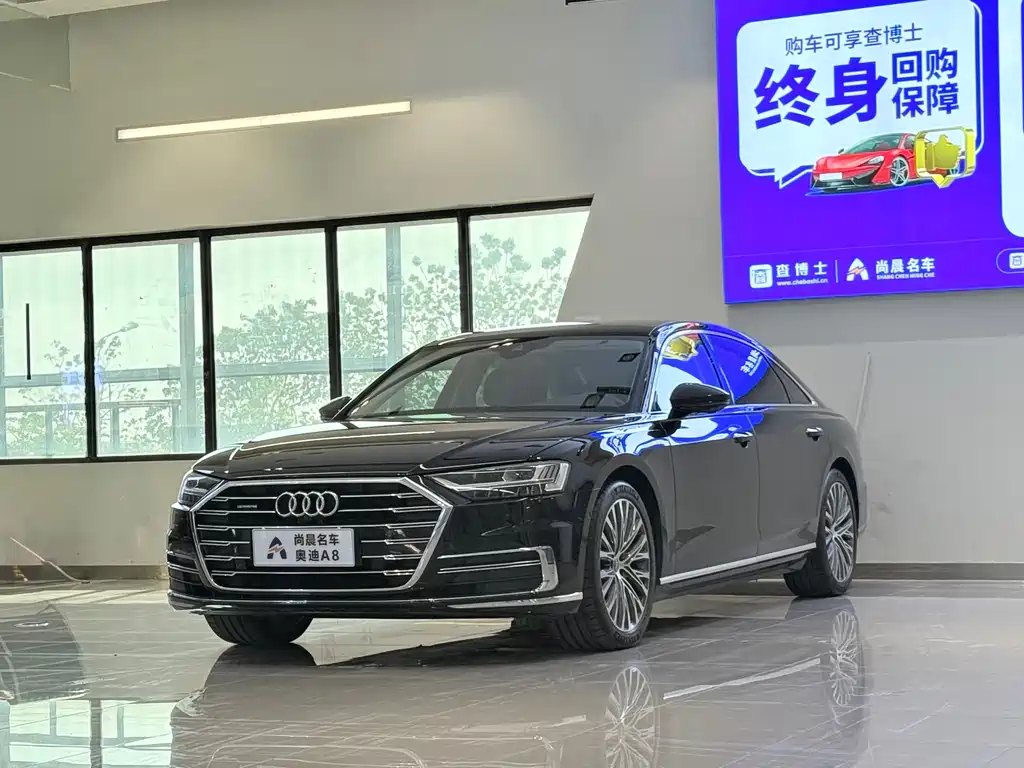 Audi A8 2020 — фото 1