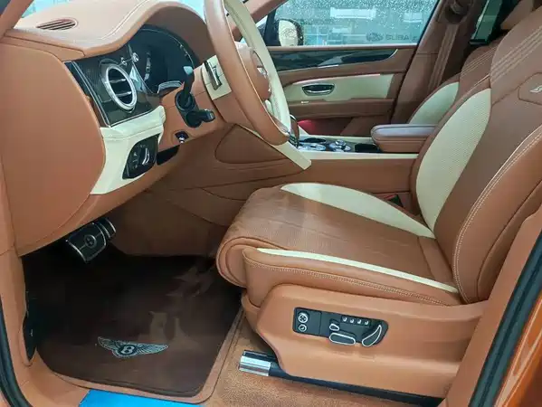 Bentley Bentayga 2022