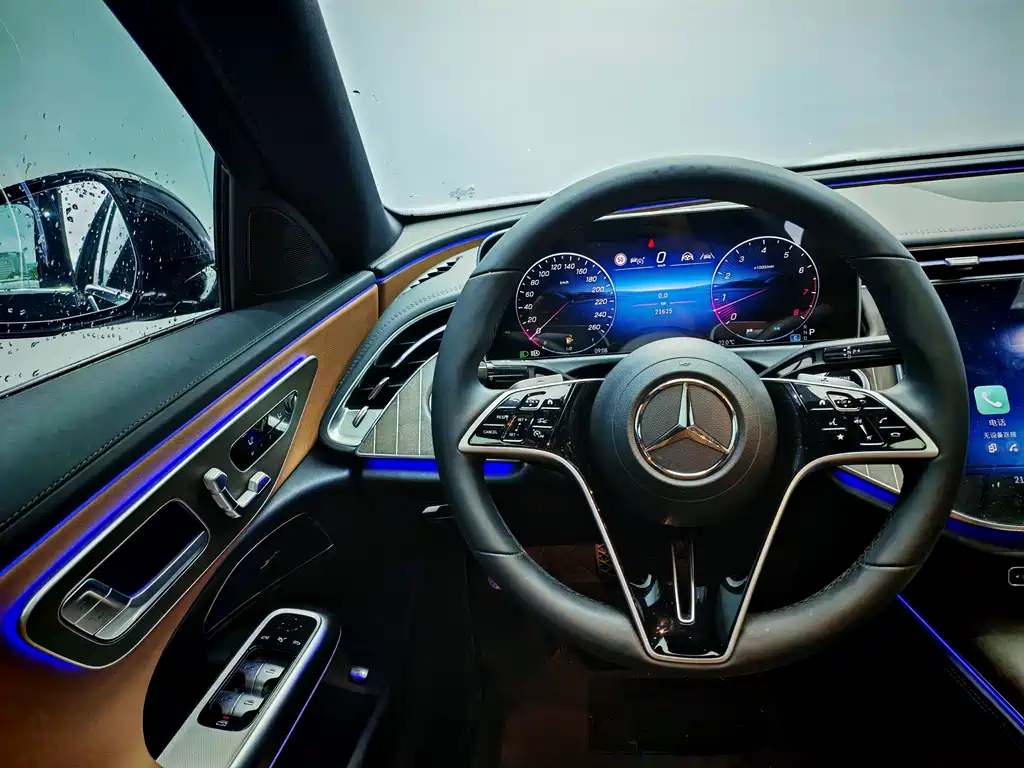 Mercedes-Benz E-Class 2025 — фото 9