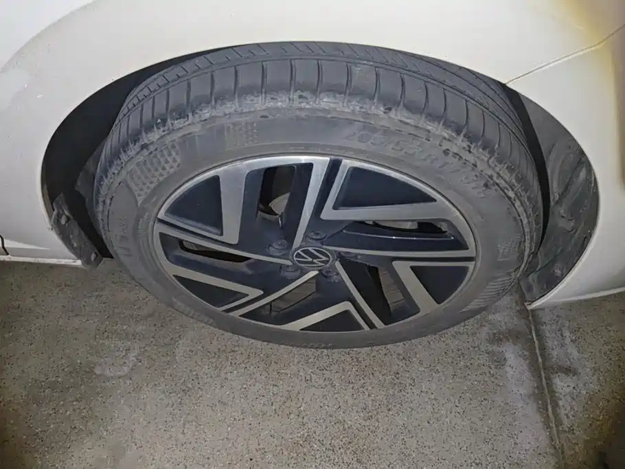 Volkswagen Sagitar 2022