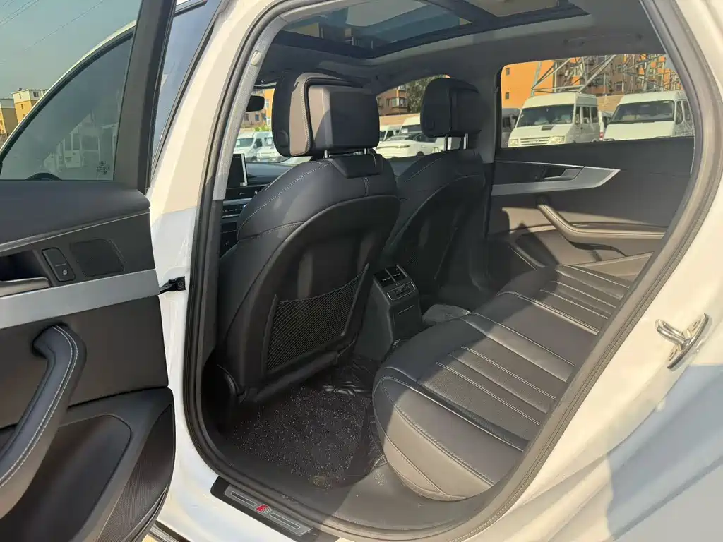 Audi A4L 2023