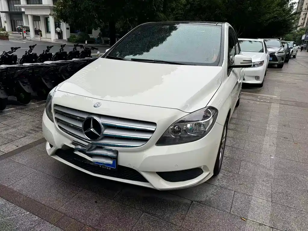 Mercedes-Benz B-Class 2014
