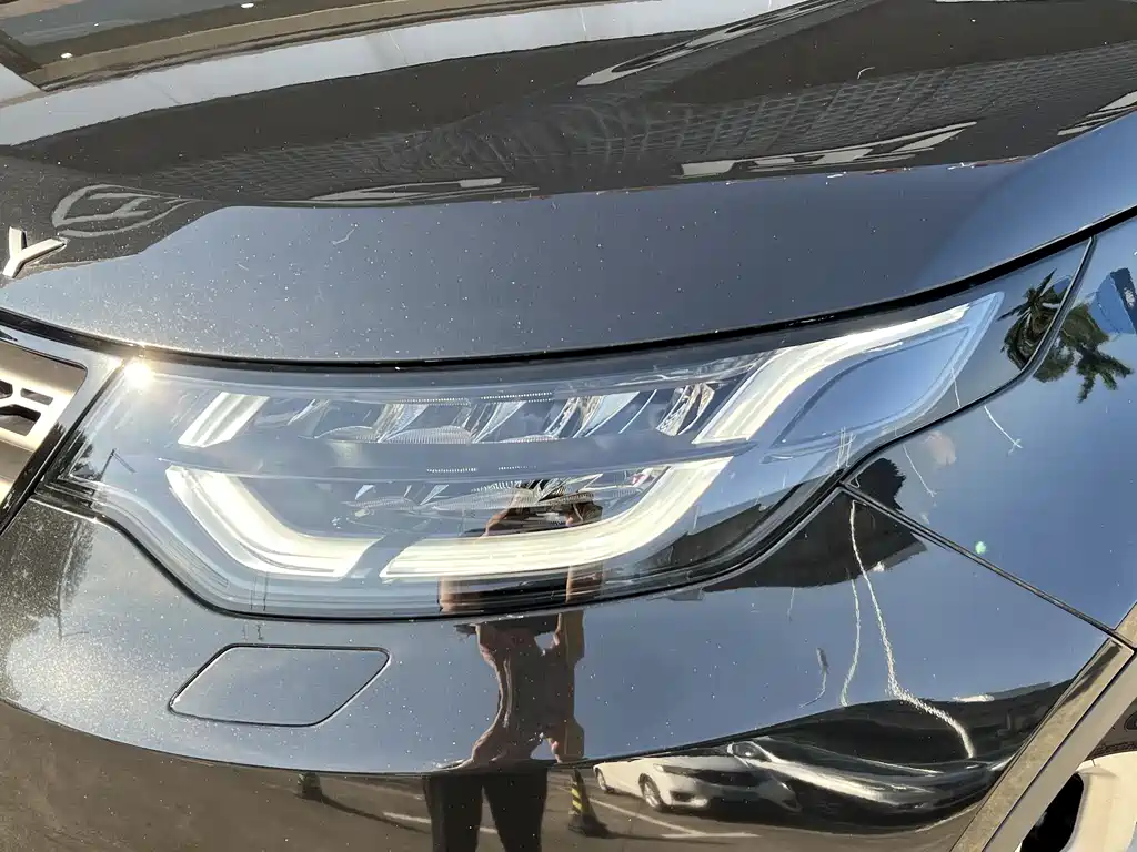Land Rover Discovery 2018