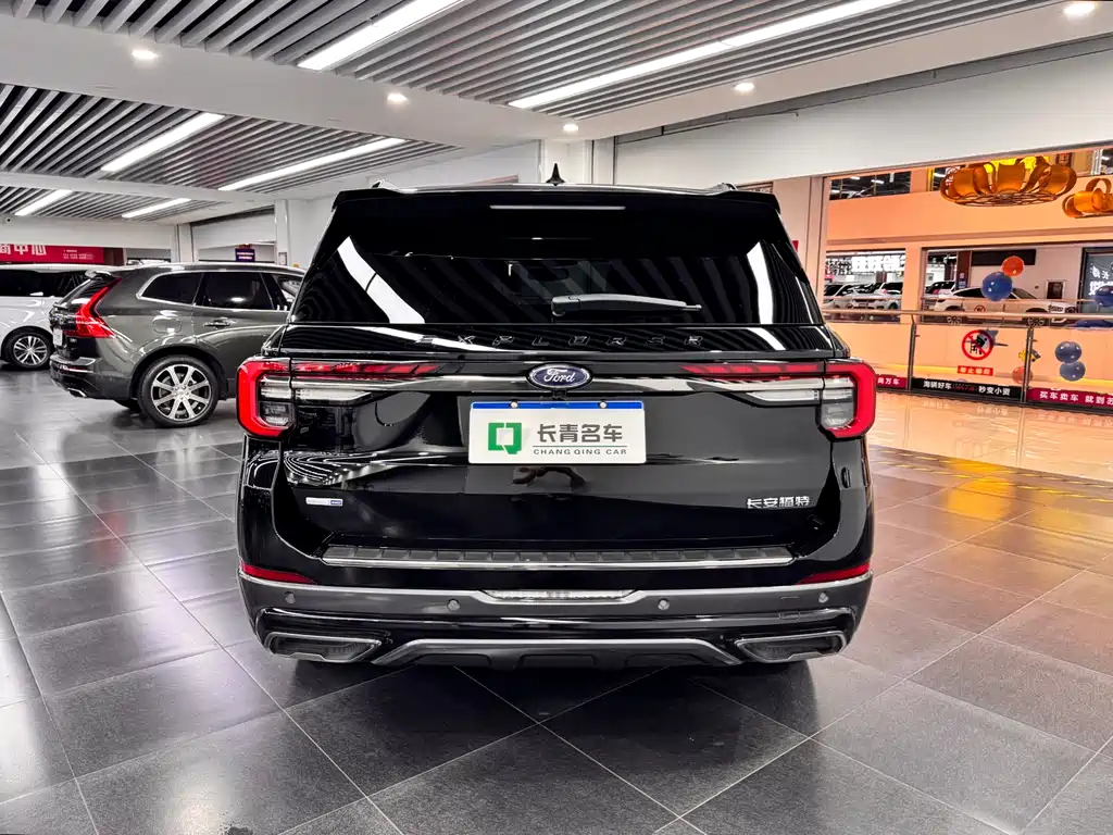Ford Explorer 2023
