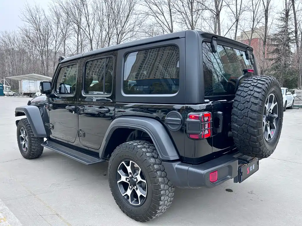 Jeep Wrangler 2022 — фото 6