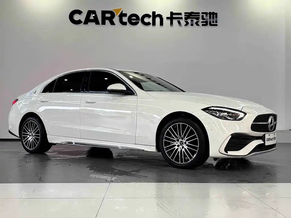 Mercedes-Benz C-Class 2024