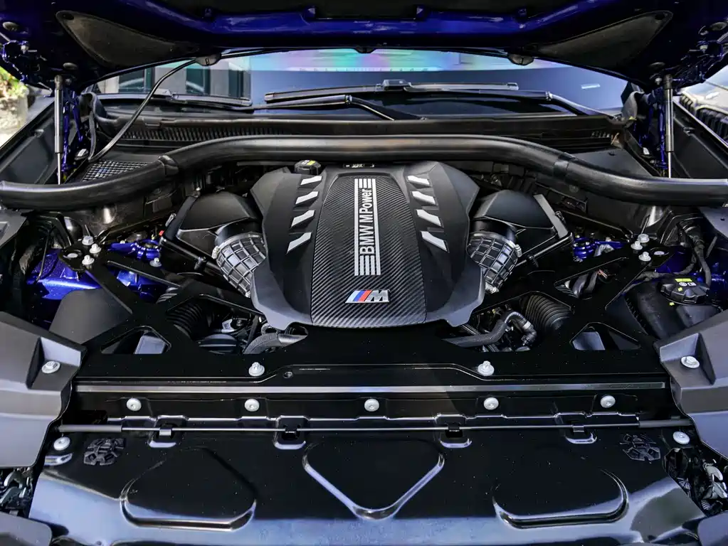 BMW X5 M 2022 — фото 15