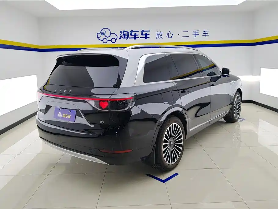 AITO M9 2025
