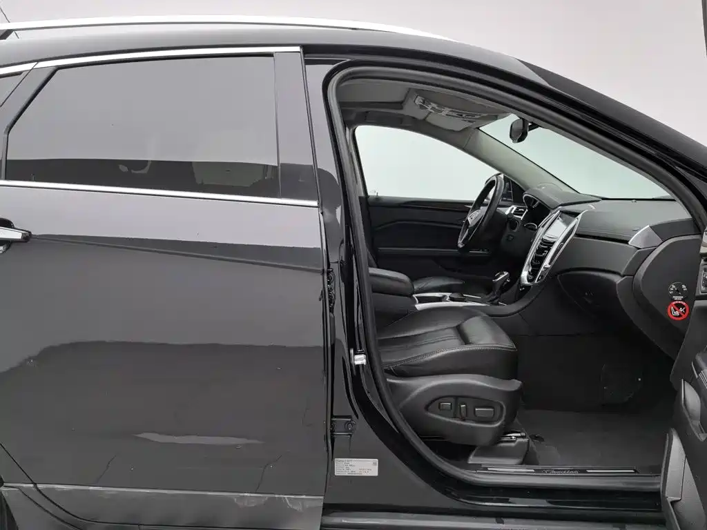 Cadillac SRX 2014 — фото 23