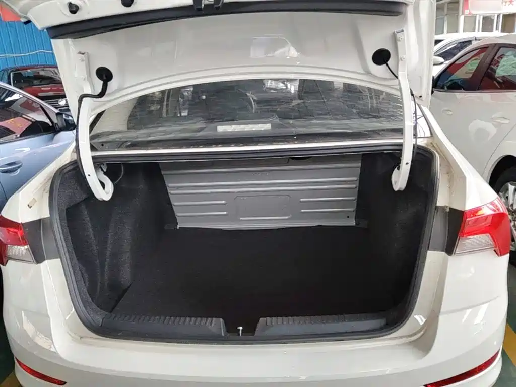Skoda Rapid 2021 — фото 19