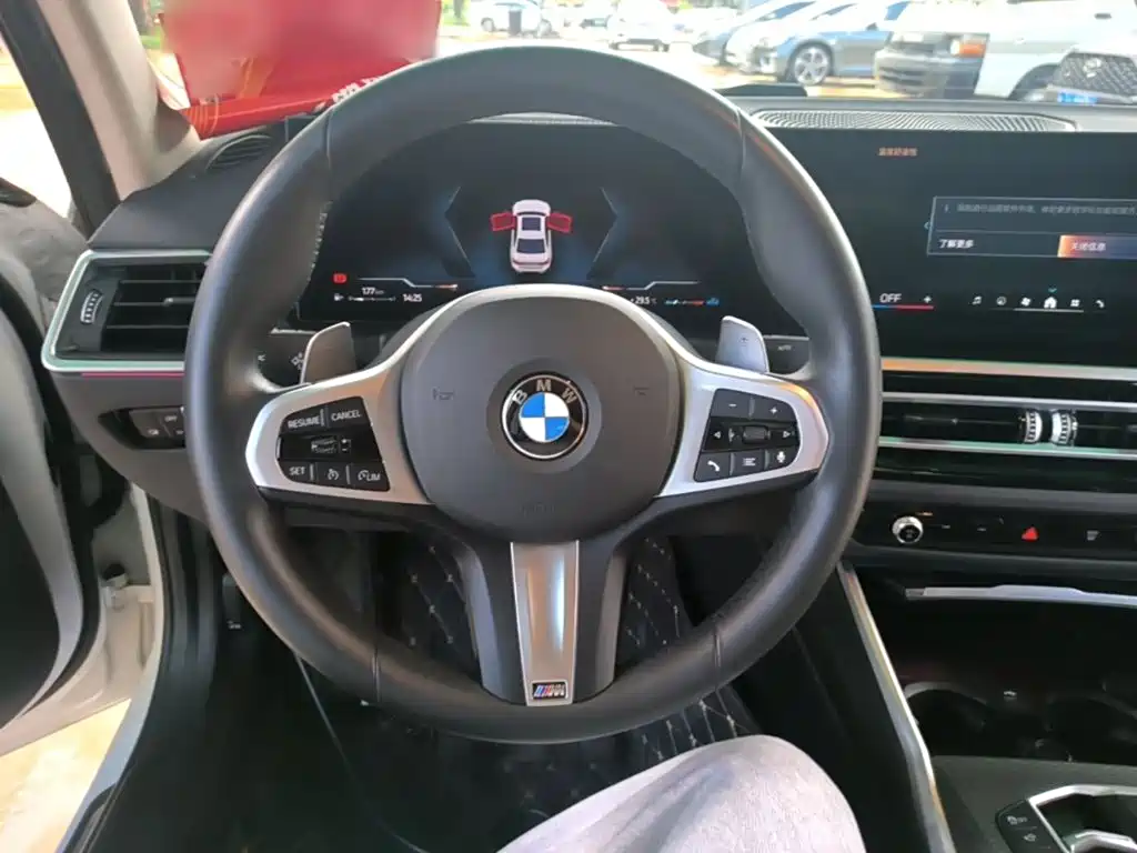 BMW 3 Series 2024 — фото 11