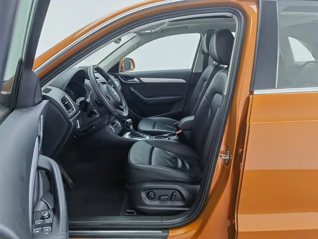 Audi Q3 2013 — фото 10