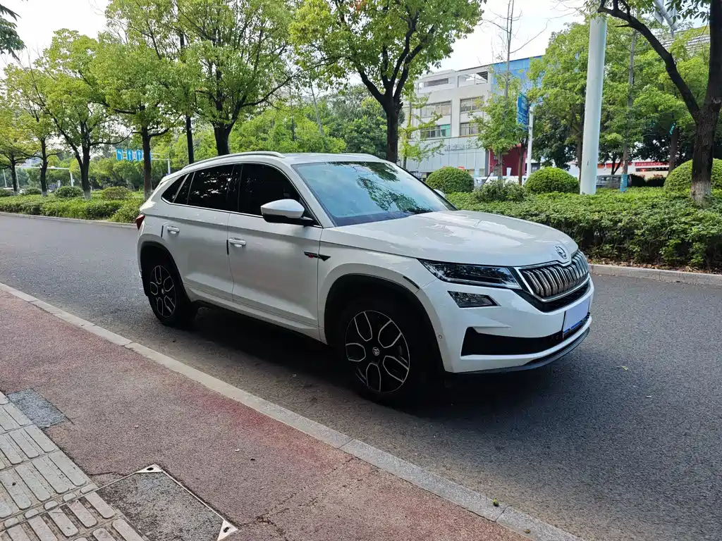 Skoda Kodiak GT 2019 — фото 3
