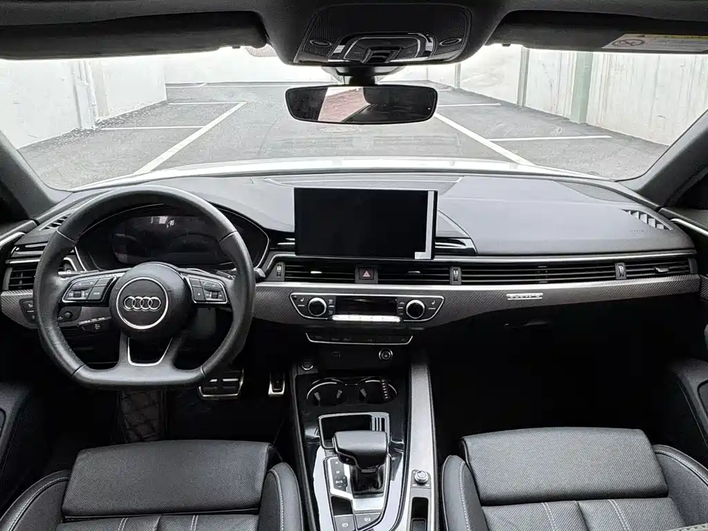 Audi A4L 2023 — фото 6