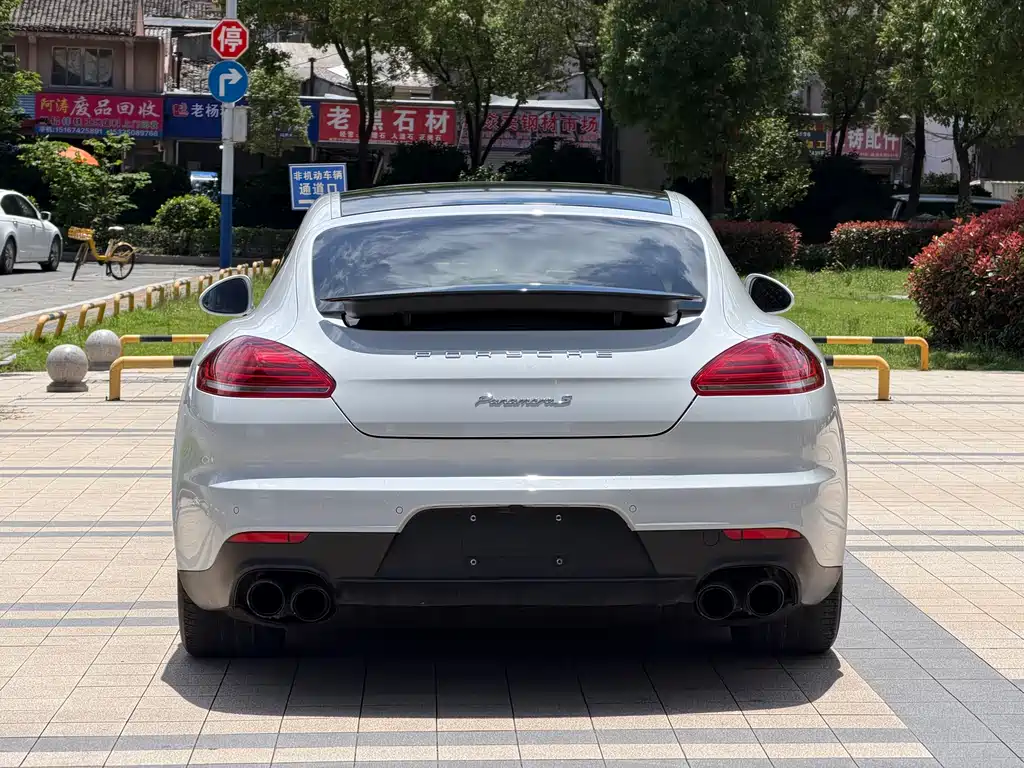 Porsche Panamera 2016 — фото 9