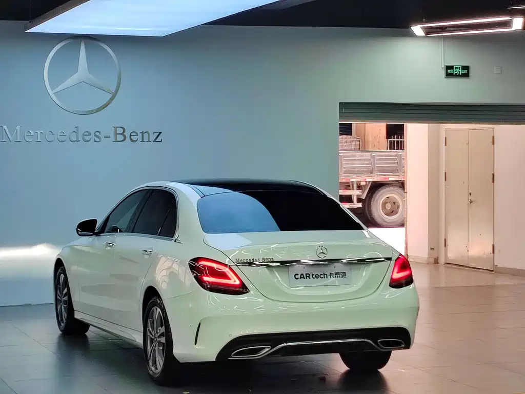Mercedes-Benz C-Class 2019