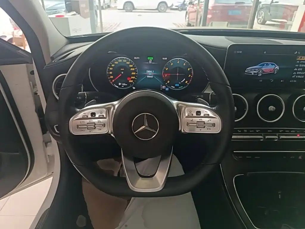 Mercedes-Benz C-Class 2021 — фото 11