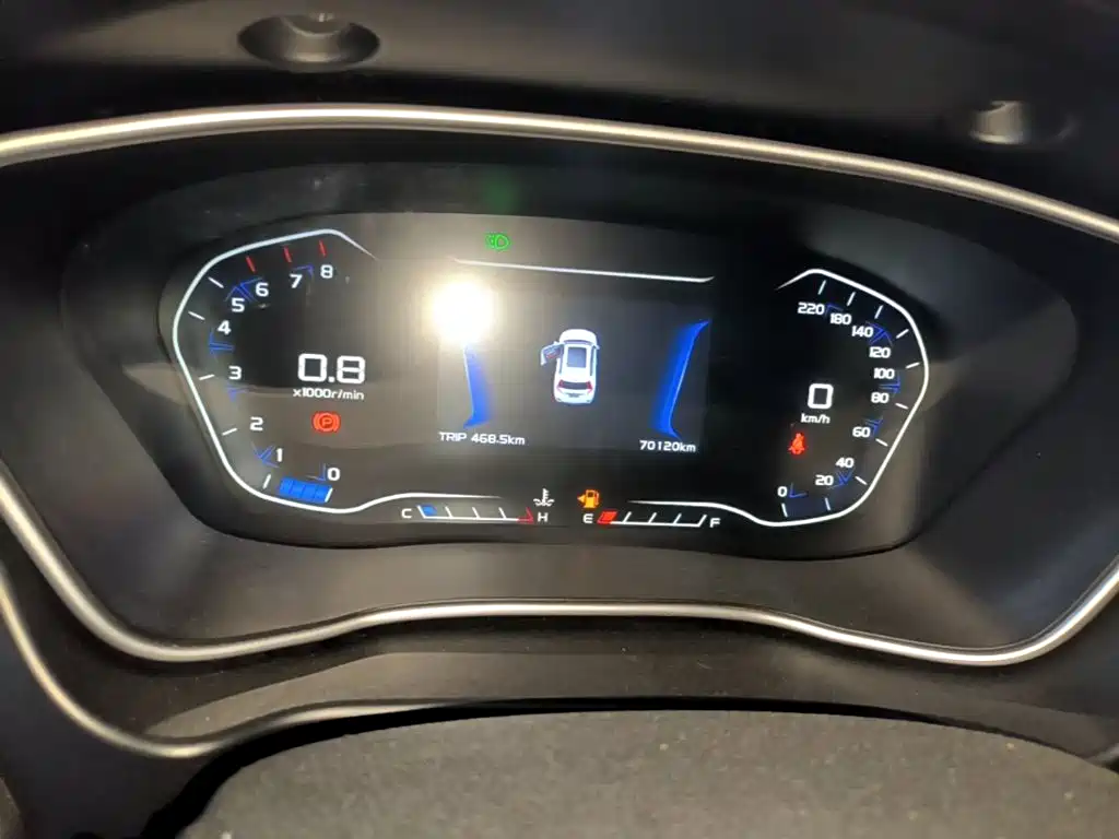 Geely Vision X6 2018 — фото 12