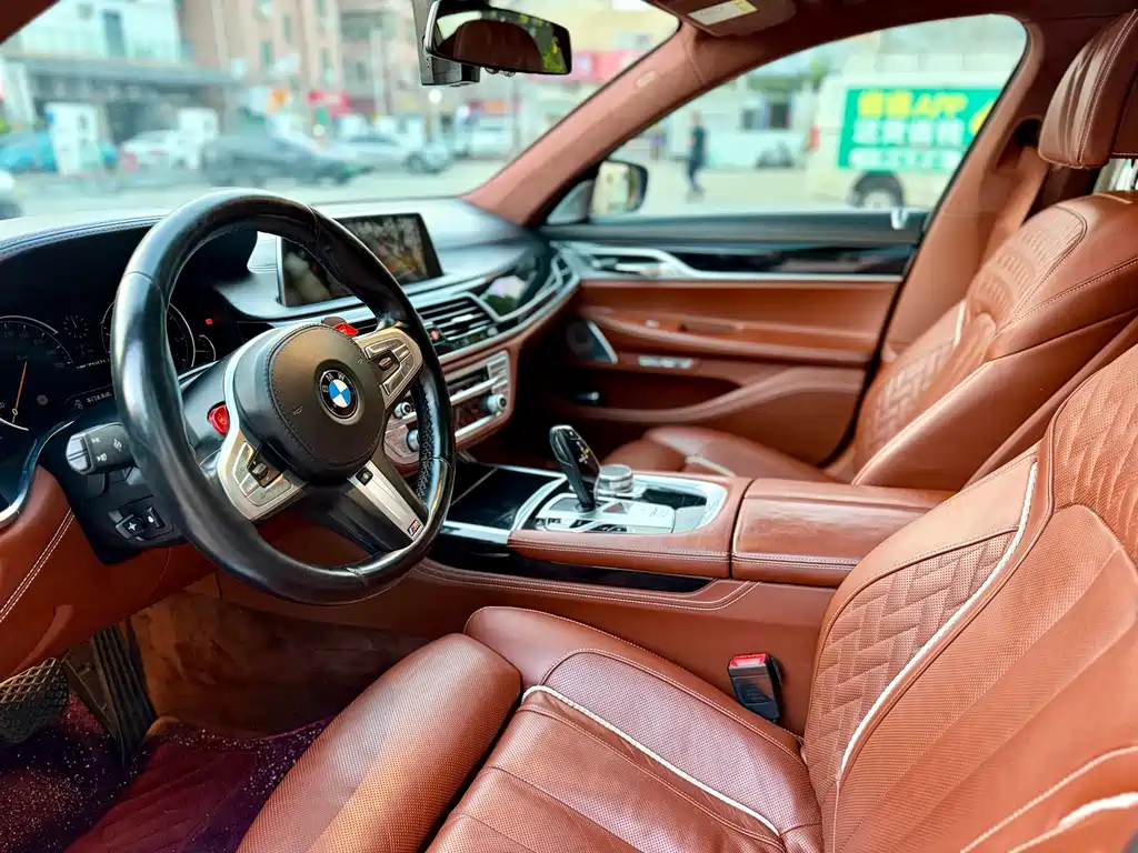 BMW 7 Series 2017 — фото 4