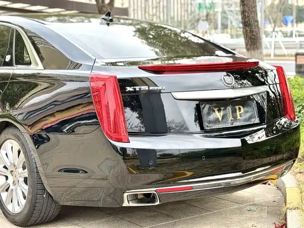Cadillac XTS 2013