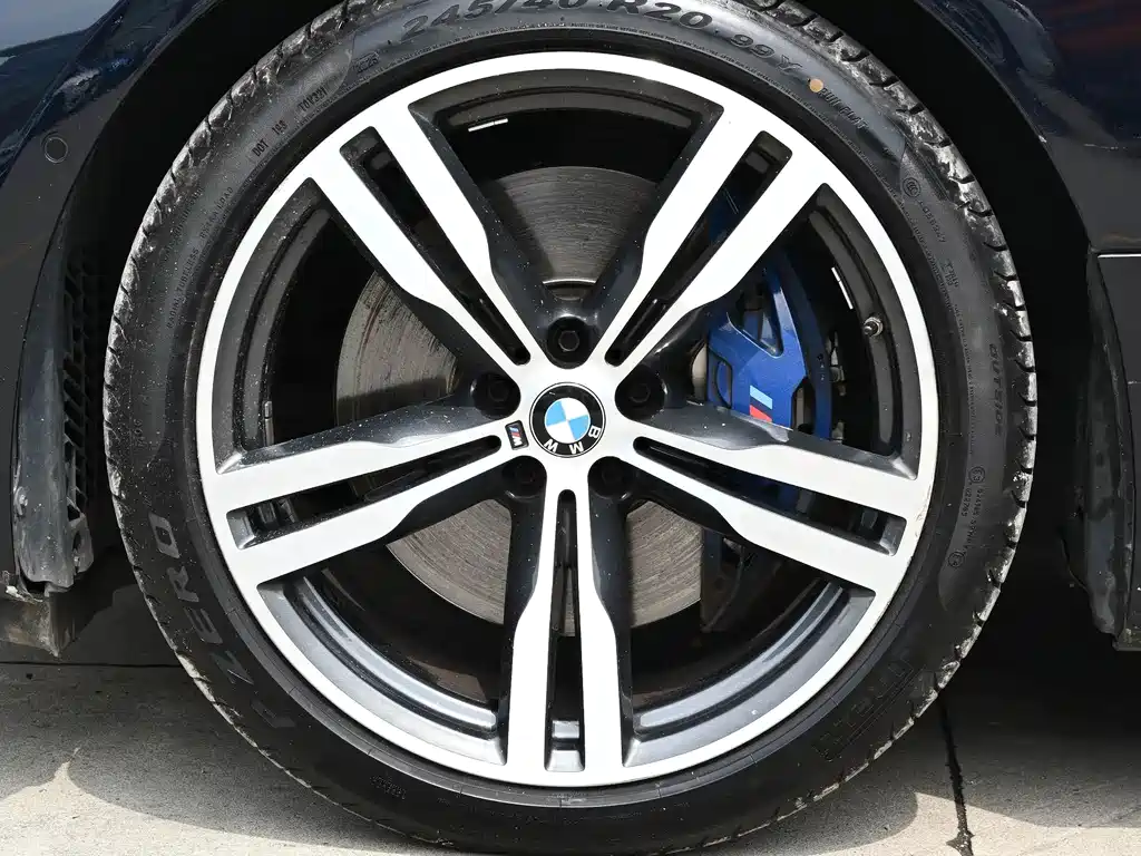 BMW 6 Series GT 2019 — фото 17