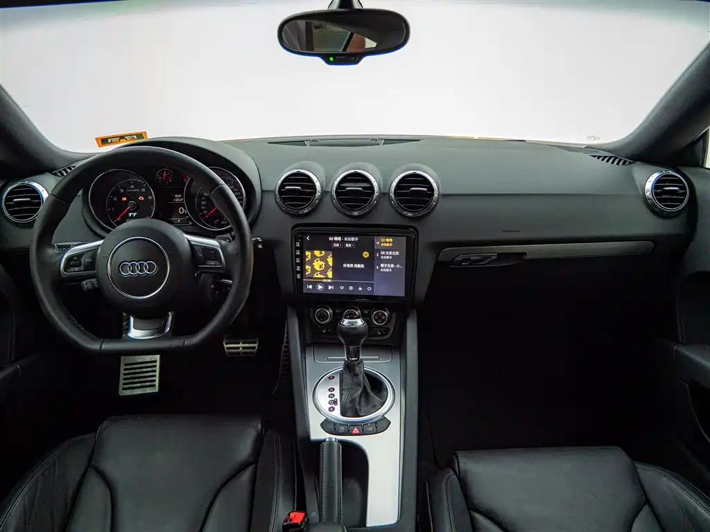 Audi TT 2013 — фото 21