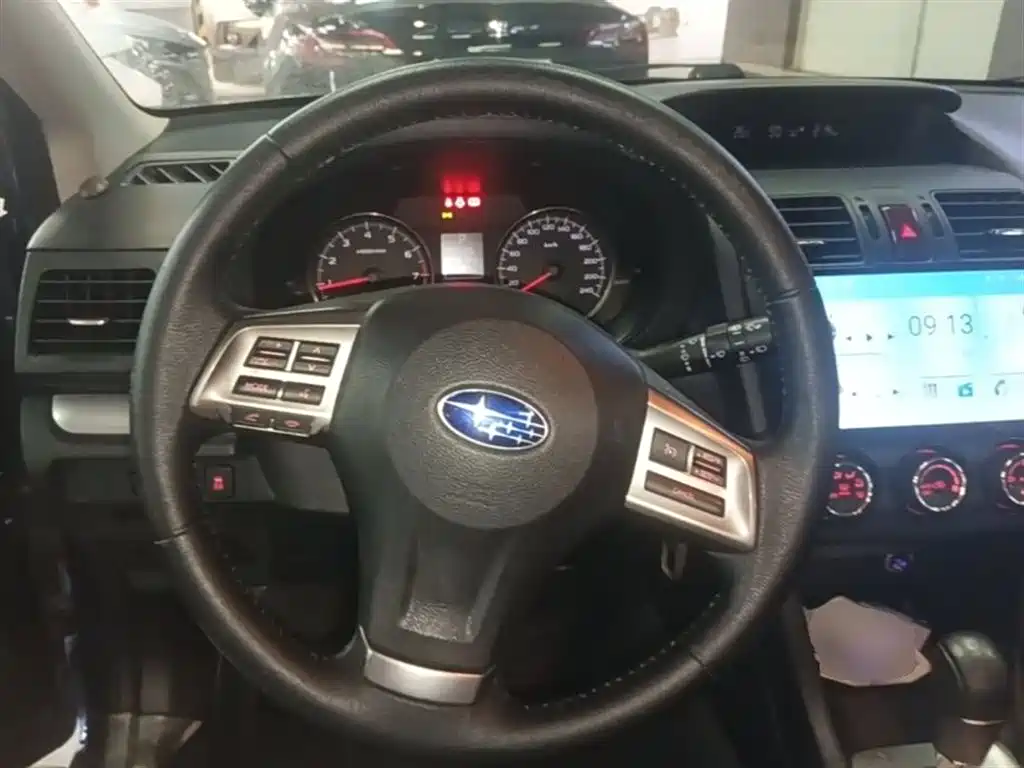 Subaru XV 2015 — фото 11