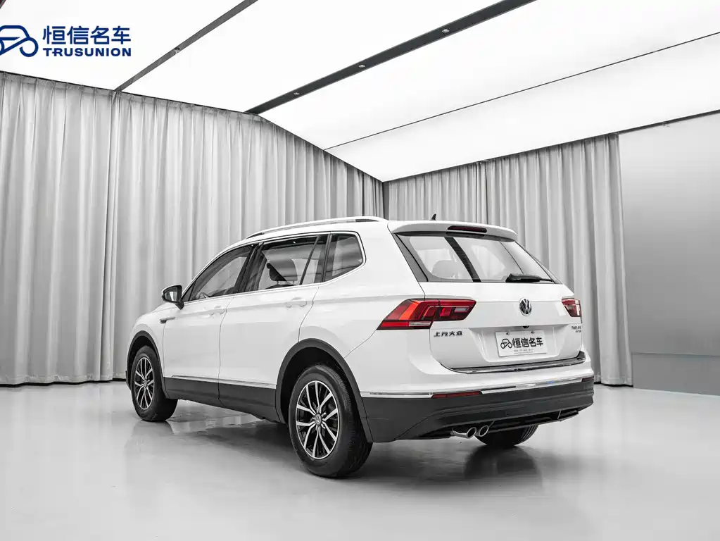 Volkswagen Tiguan L 2017 — фото 6