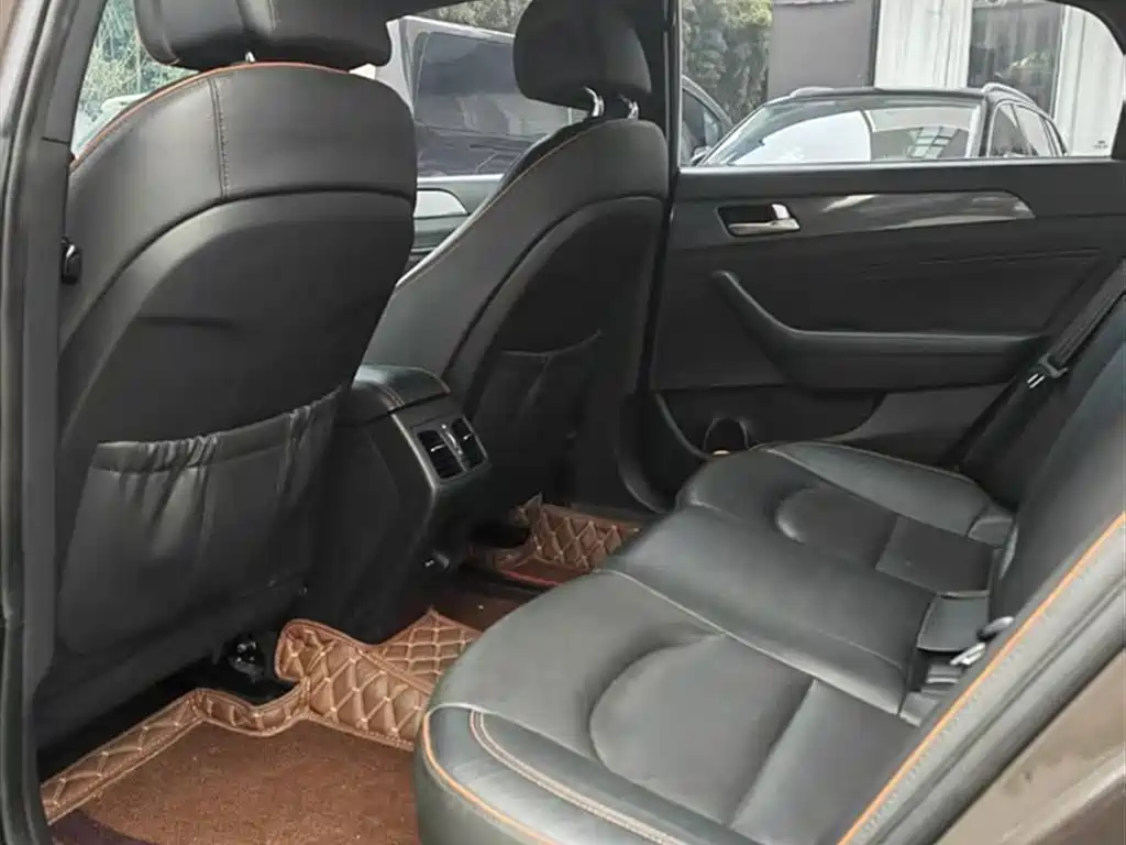 Hyundai Sonata 2016 — фото 18