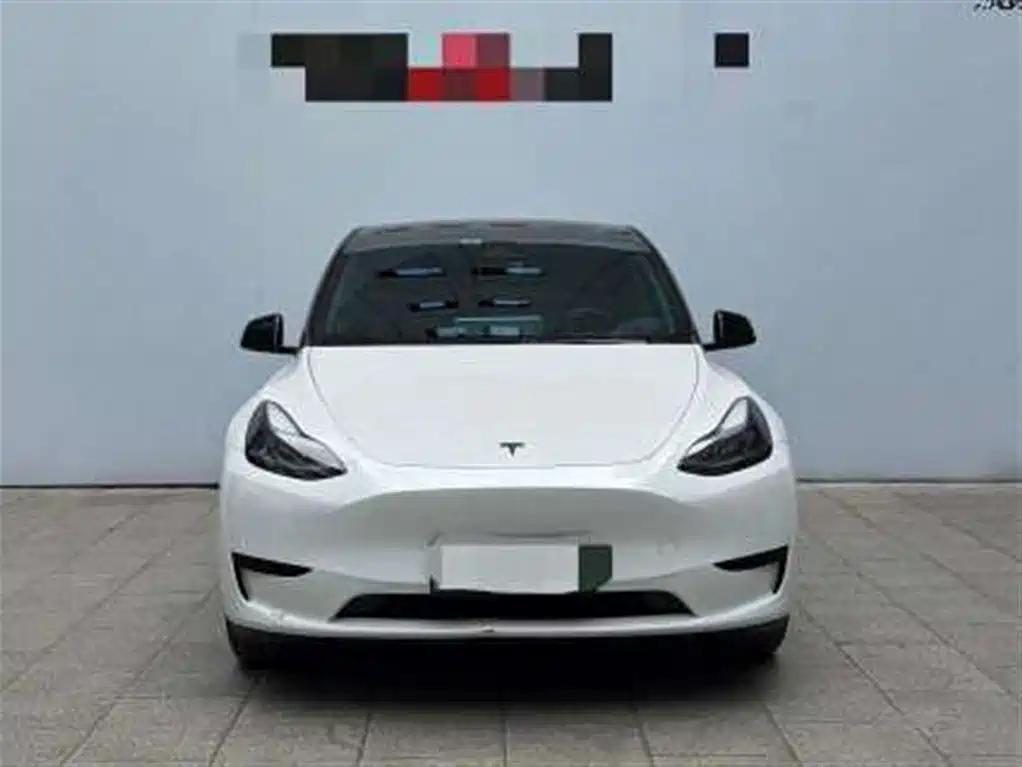 Tesla Model Y 2024 — фото 2