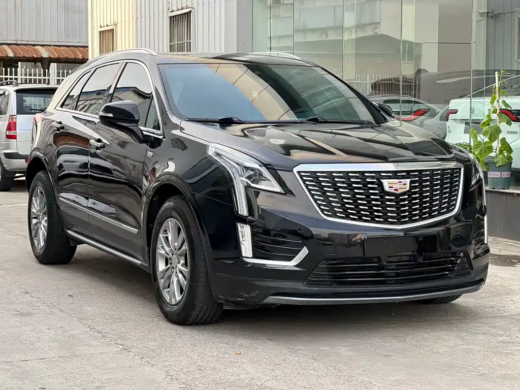 Cadillac XT5 2020 — фото 2
