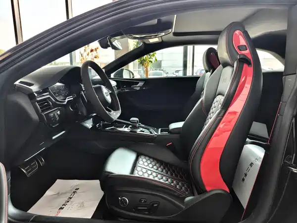 Audi RS 5 2025