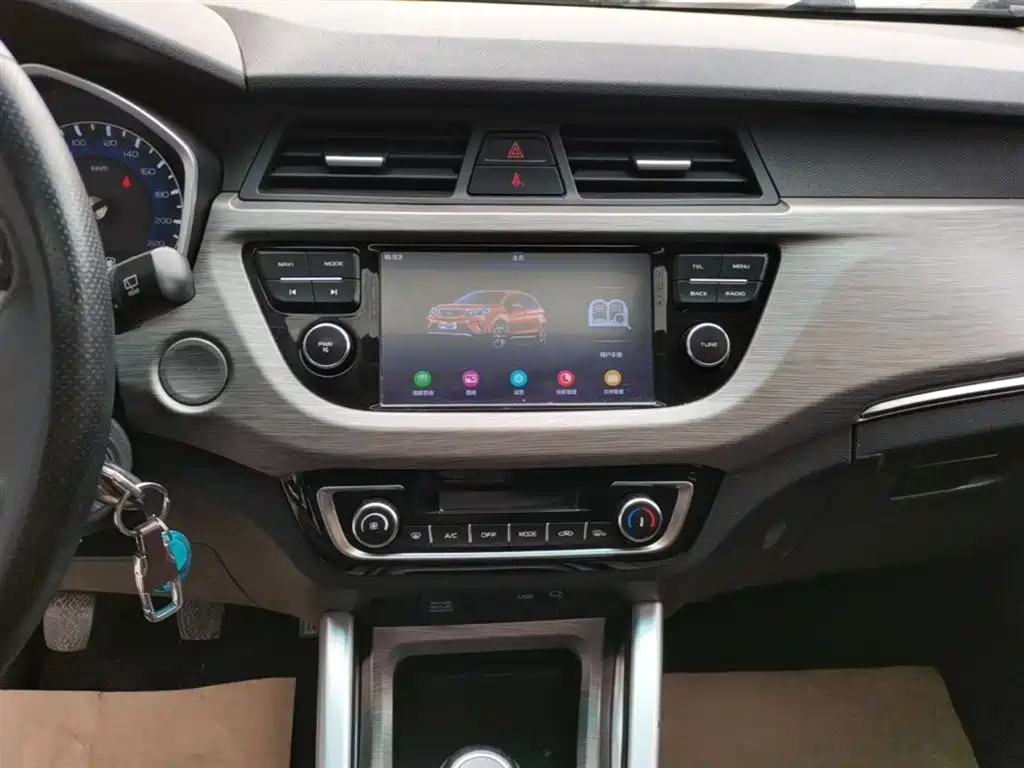 Geely Vision X3 2018 — фото 13