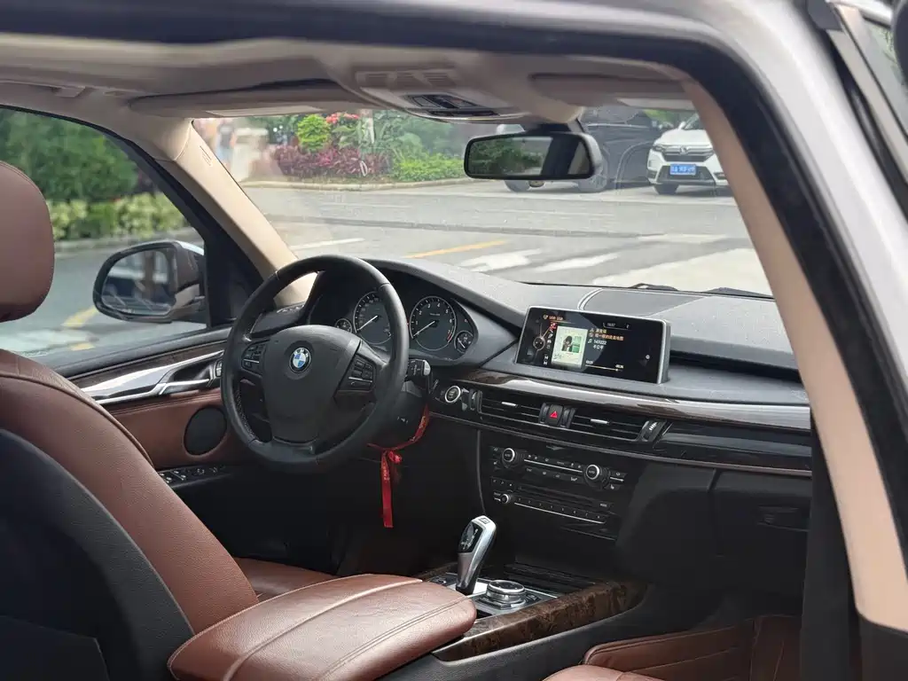 BMW X5 2015 — фото 14