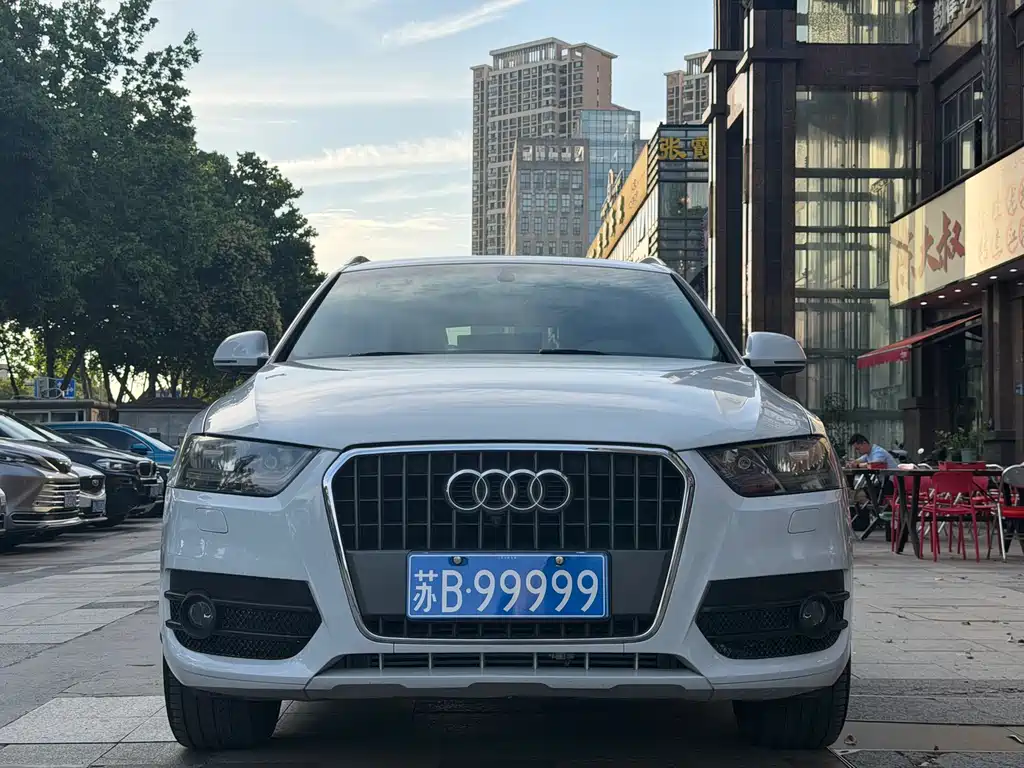 Audi Q3 2014 — фото 1