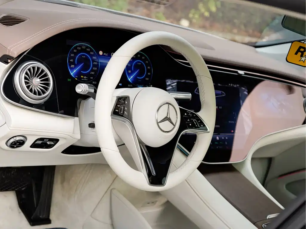 Mercedes-Benz EQS 2023 — фото 11