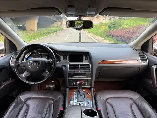 Audi Q7 2014