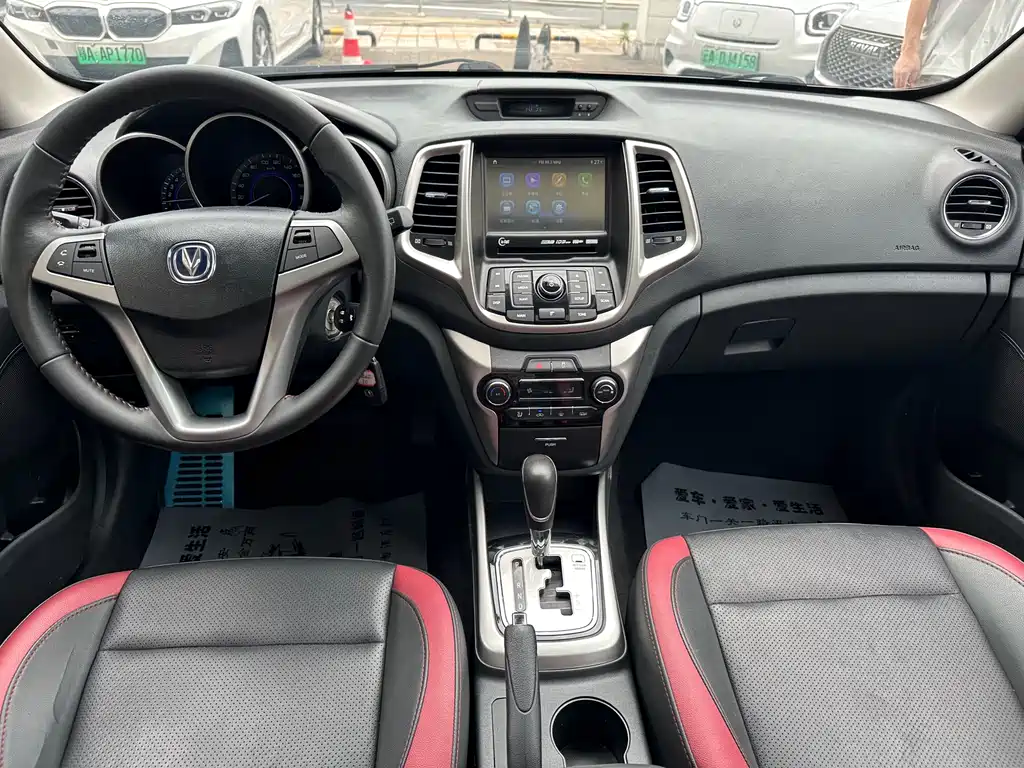 Changan Eado XT 2015 — фото 11