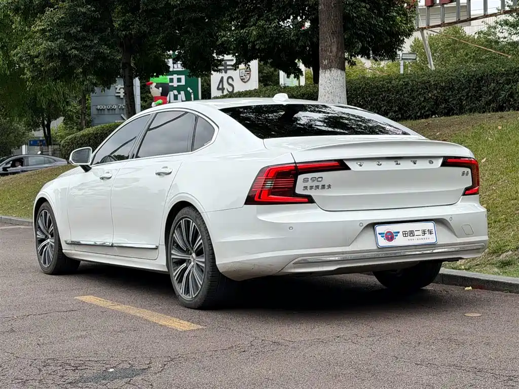 Volvo S90 2022 — фото 4